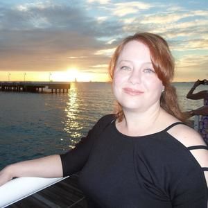 Meet your Posher, Traci